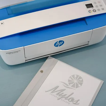 Mylos Luxury Escape * פליראקי