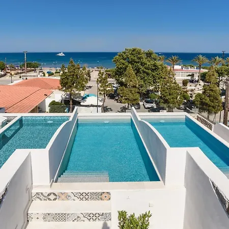 Mylos Luxury Escape * פליראקי