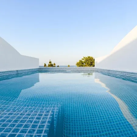 Mylos Luxury Escape *